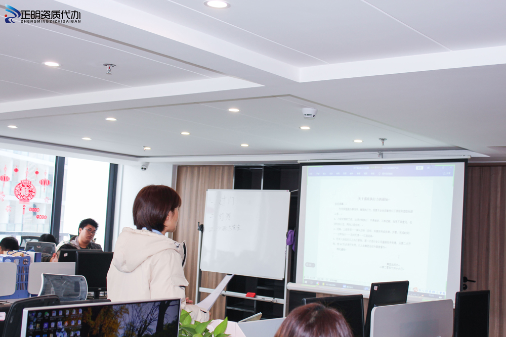 IMG_0195.jpg IMG_0195.jpg